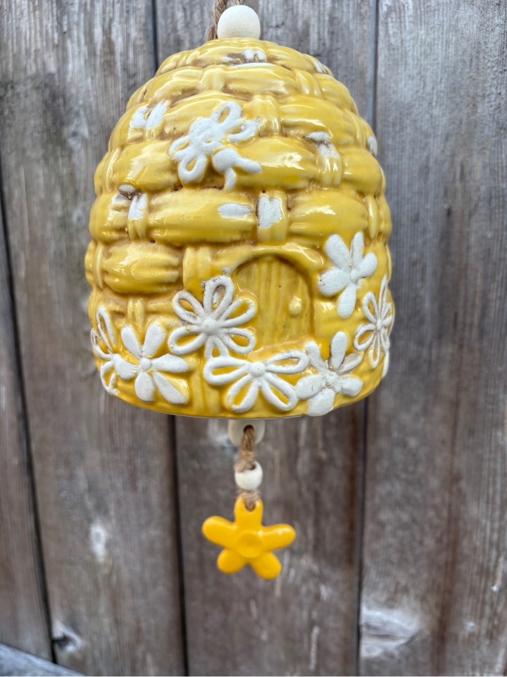 Yellow Beehive Daisy Windchime Garden Decor - NEW, no box